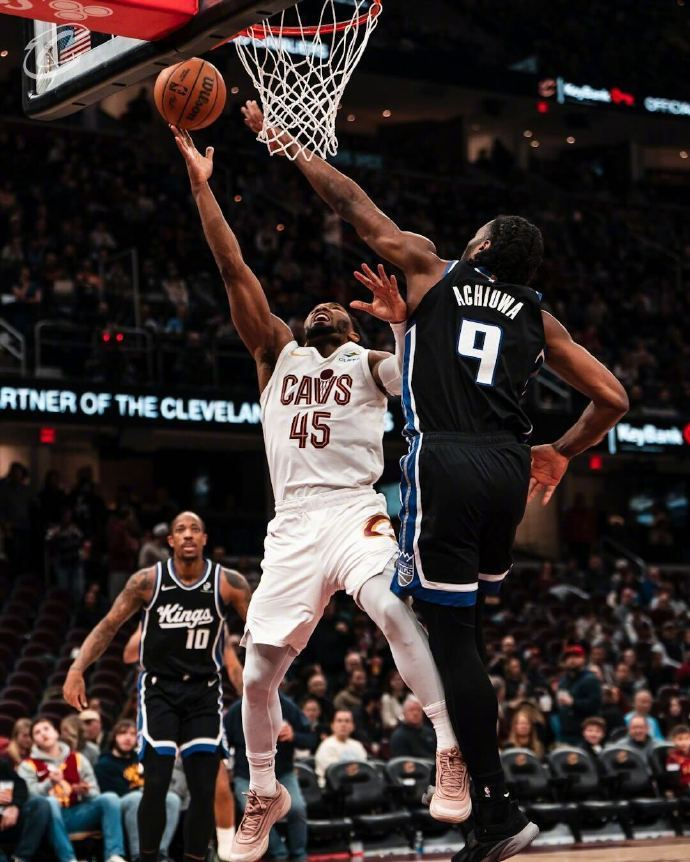 开云手机注册-送国王4连败！米切尔33分5板8助，小莫29+13+7，小萨空砍24+16+6|三分球|夏洛特黄蜂队|克利夫兰骑士队|萨克拉门托国王队|多曼塔斯-萨博尼斯_新浪体育_新浪新闻