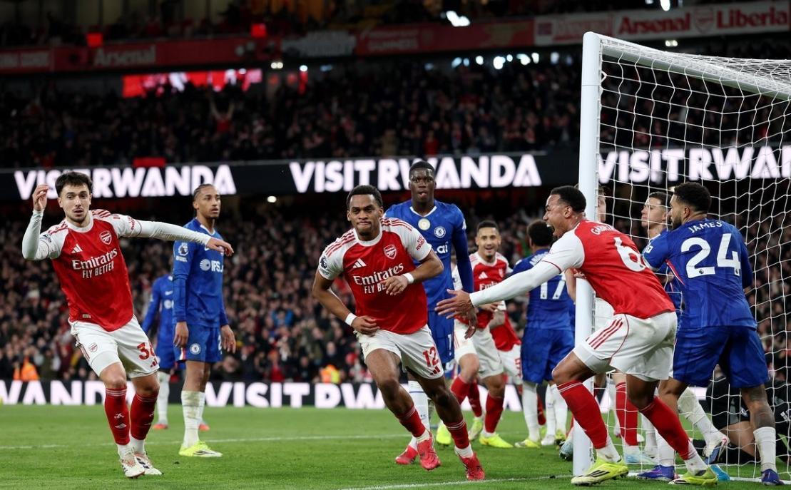 开云中国-铁卫助攻独享队史第1，阿森纳2-1切尔西，破曼联纪录力压蓝月军团