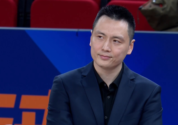 开云中国-不得不说，卢伟飘了！|上海队|吉林队|上海男篮|比赛|球员_新浪新闻