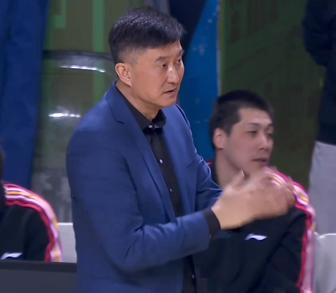 宏远速递！名记曝杜锋提前续约，徐昕迎国家队首秀，王少杰或留队
